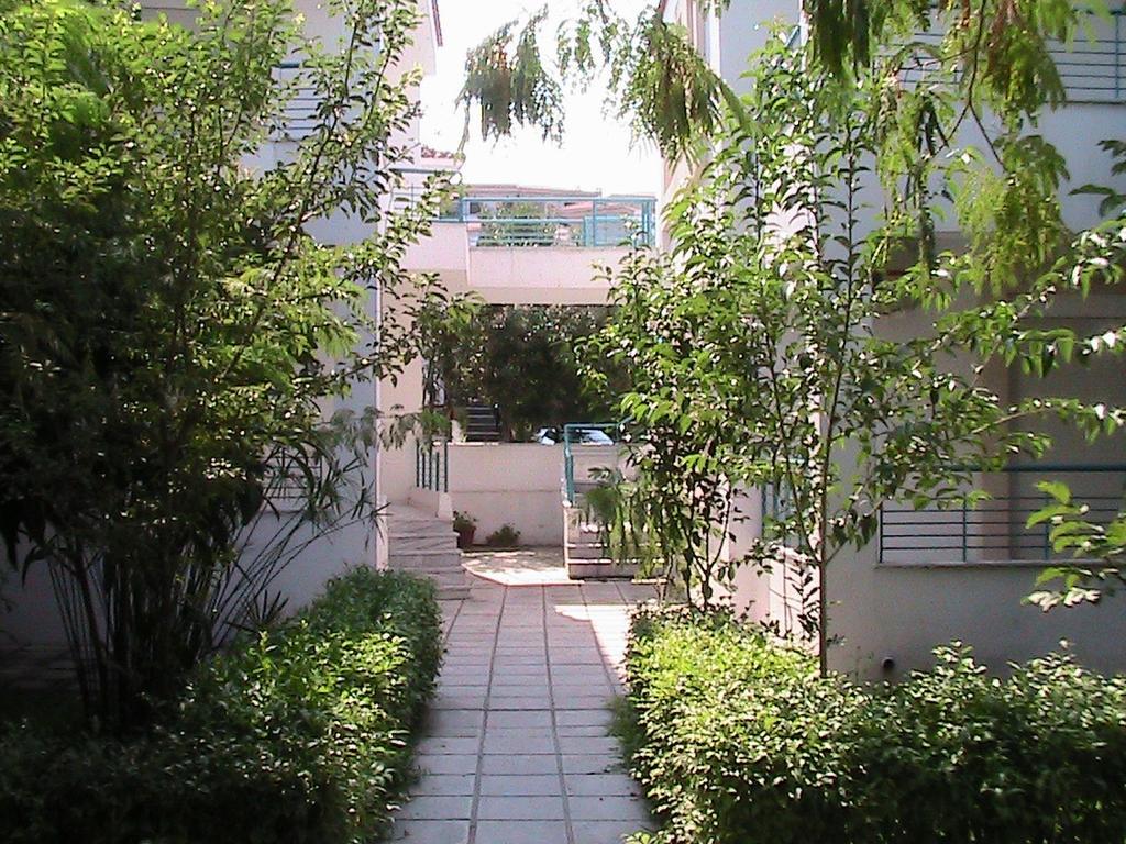 Niki Apartments Polychrono Exterior photo