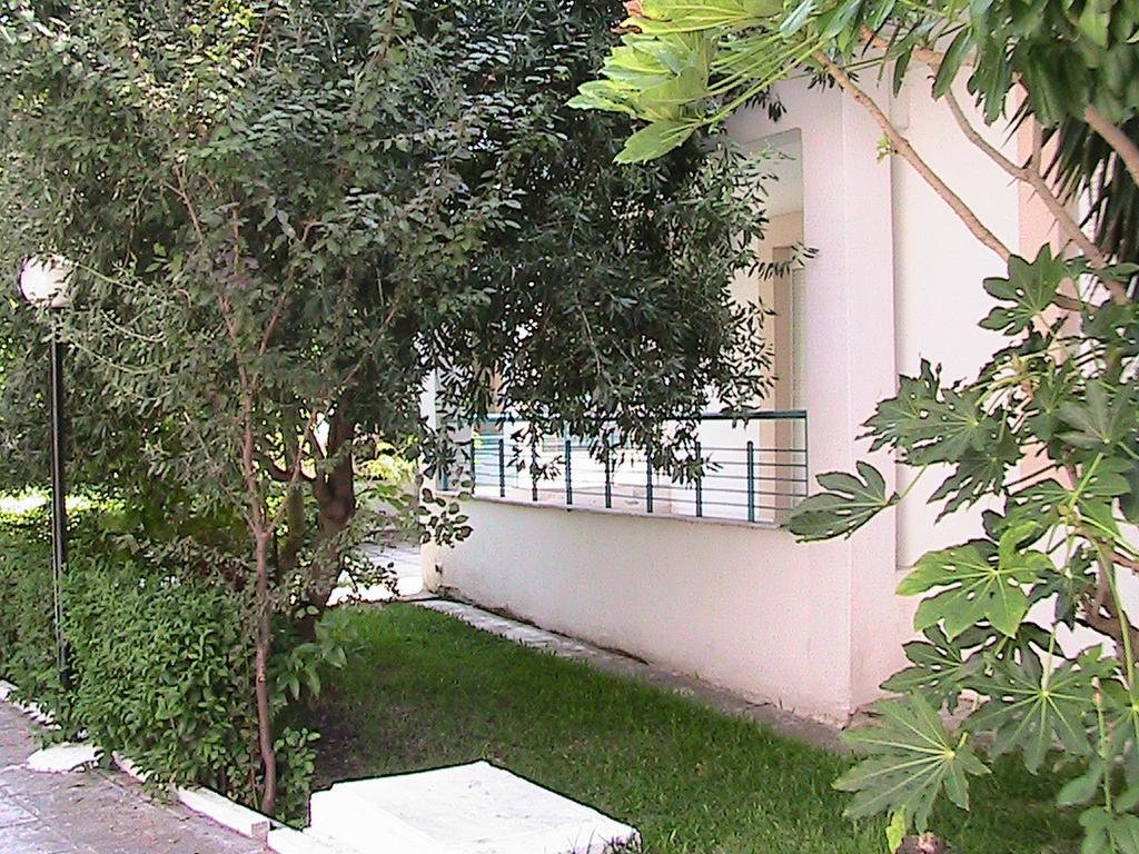 Niki Apartments Polychrono Exterior photo